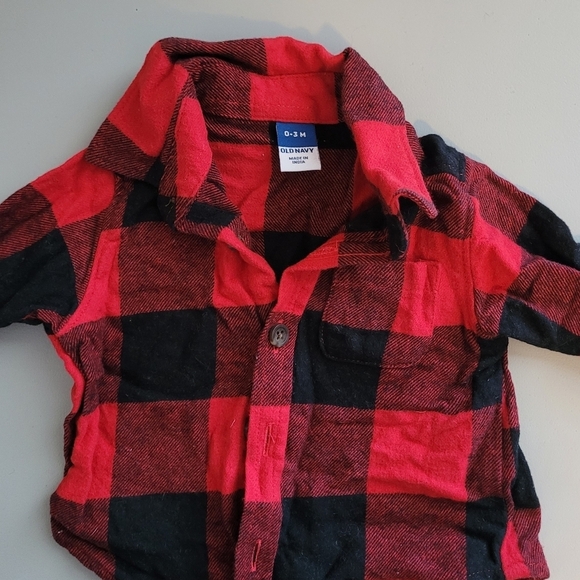 Old navy Buffalo plaid 0-3m shirt - Picture 1 of 1